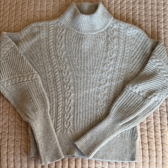 Veronica Beard Sweaters - Veronica Beard Light Gray Cable Knit Turtleneck Sweater